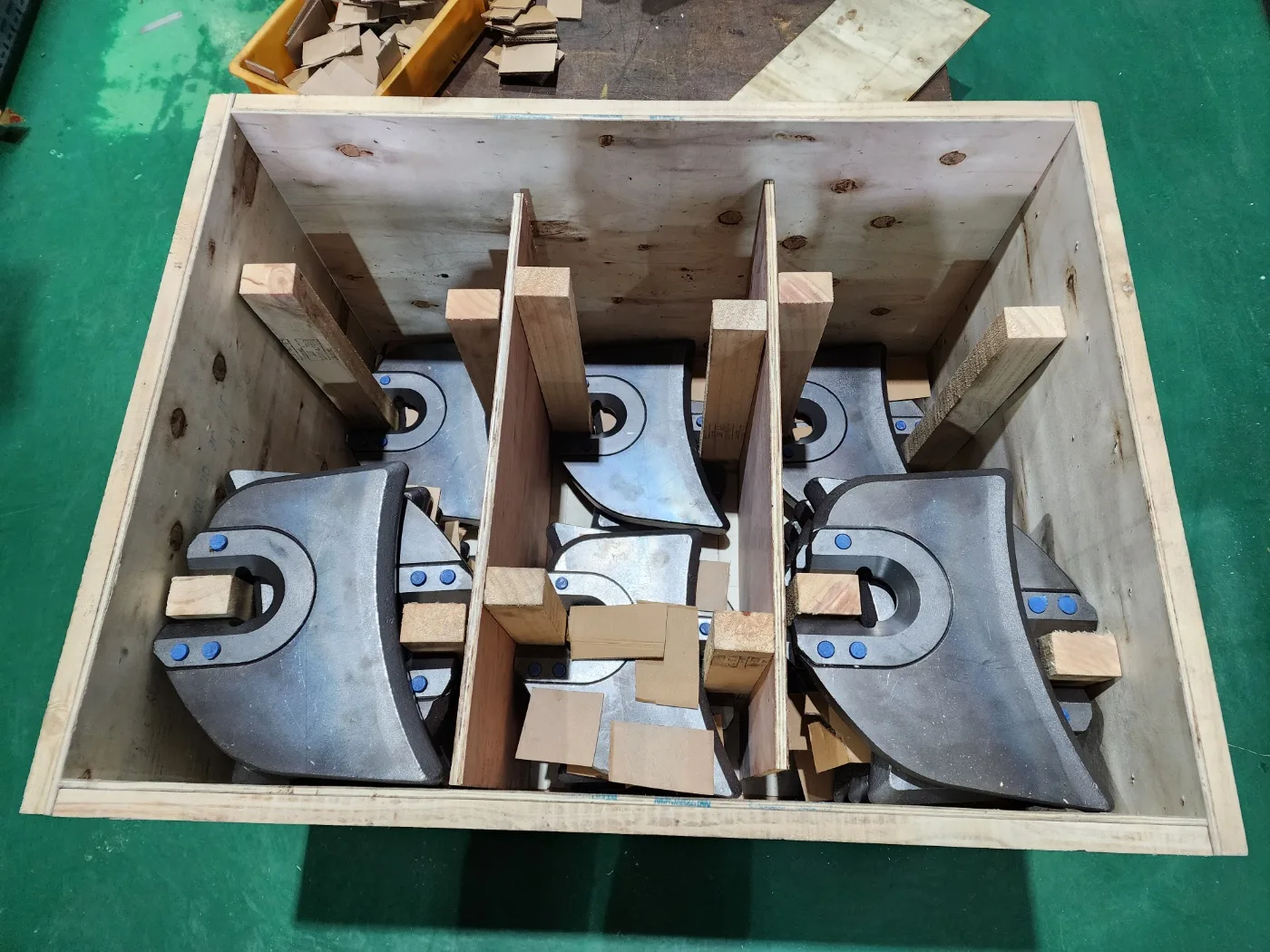 Insert Type Teeth Holders and Plates for Standard Cutter Wheels Shipped to Dubai, UAE — photo 3